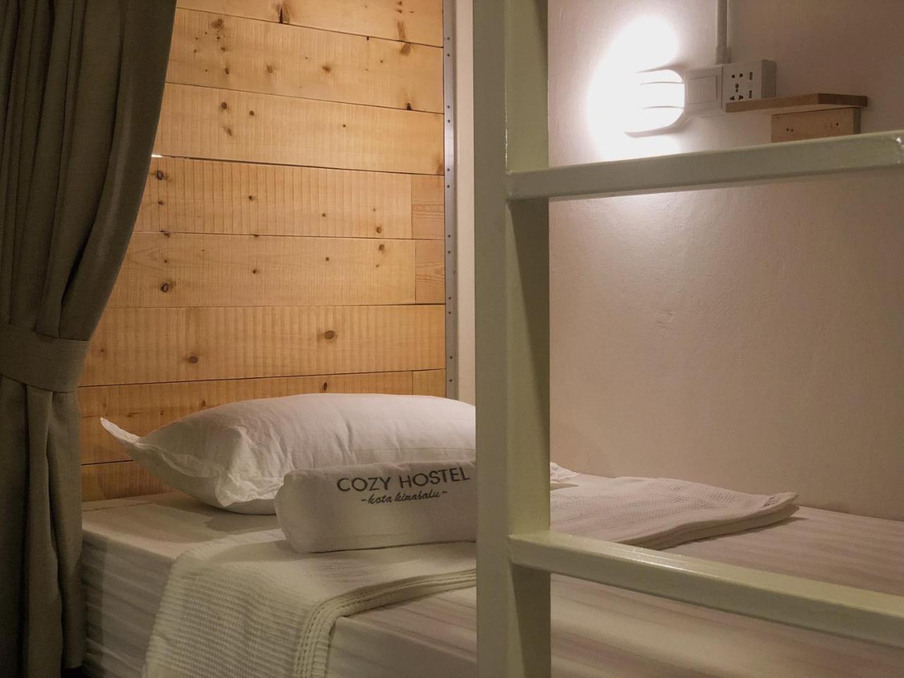 Cozy Hostel Kampong Sembulan Exteriér fotografie